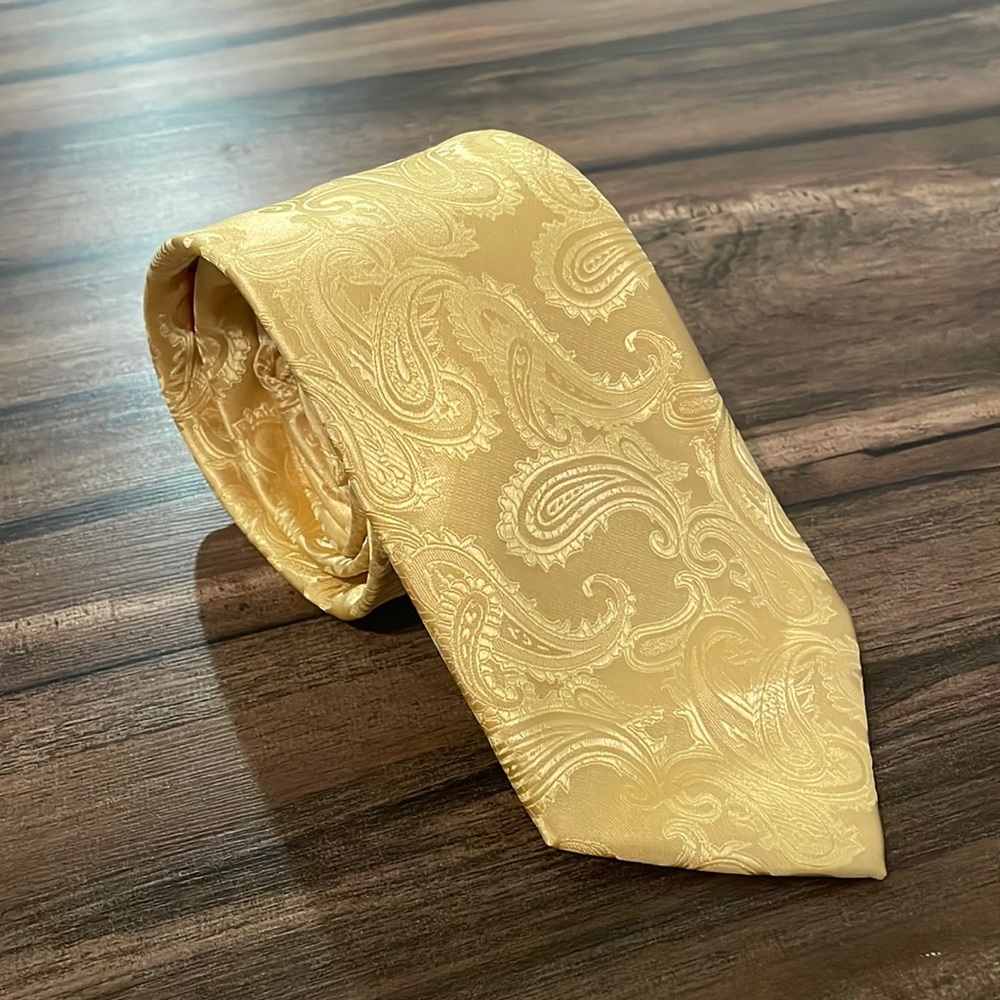 NWOT Brand Q Vintage Italian Tie and Pocket Square